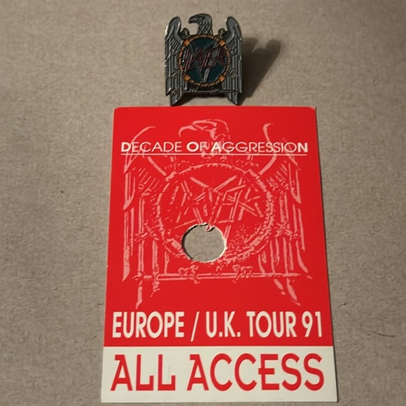SLAYER t-shirt w/ Decade of Aggression Tour 1991 pass & SLAYER pin! Slayer lot!! - Picture 5 of 10